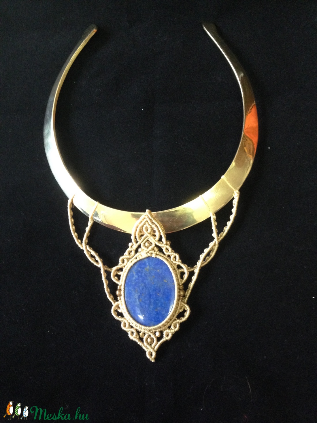 Egyedi bronz alapú Lapis lazuli makramé nyakék. Lazurit nyaklánc. Merev nyaklánc. Egyedi drágakö nyaklánc.  - ékszer - nyaklánc - medálos nyaklánc - Meska.hu