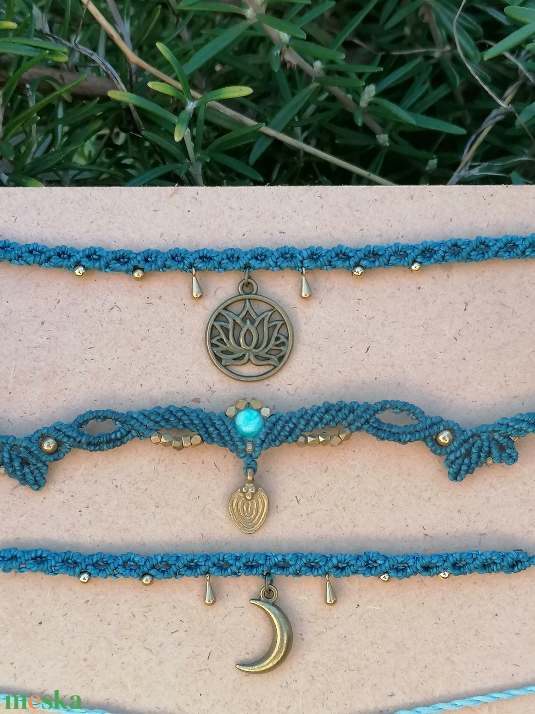 Labradorit fejdisz. Makramé nyaklánc réz gyöngyökkel. Kék fényü labradorit leveles nyakék. Egyedi tündérnyakék. - ékszer - lábdísz és testékszer - piercing, fejdísz - Meska.hu