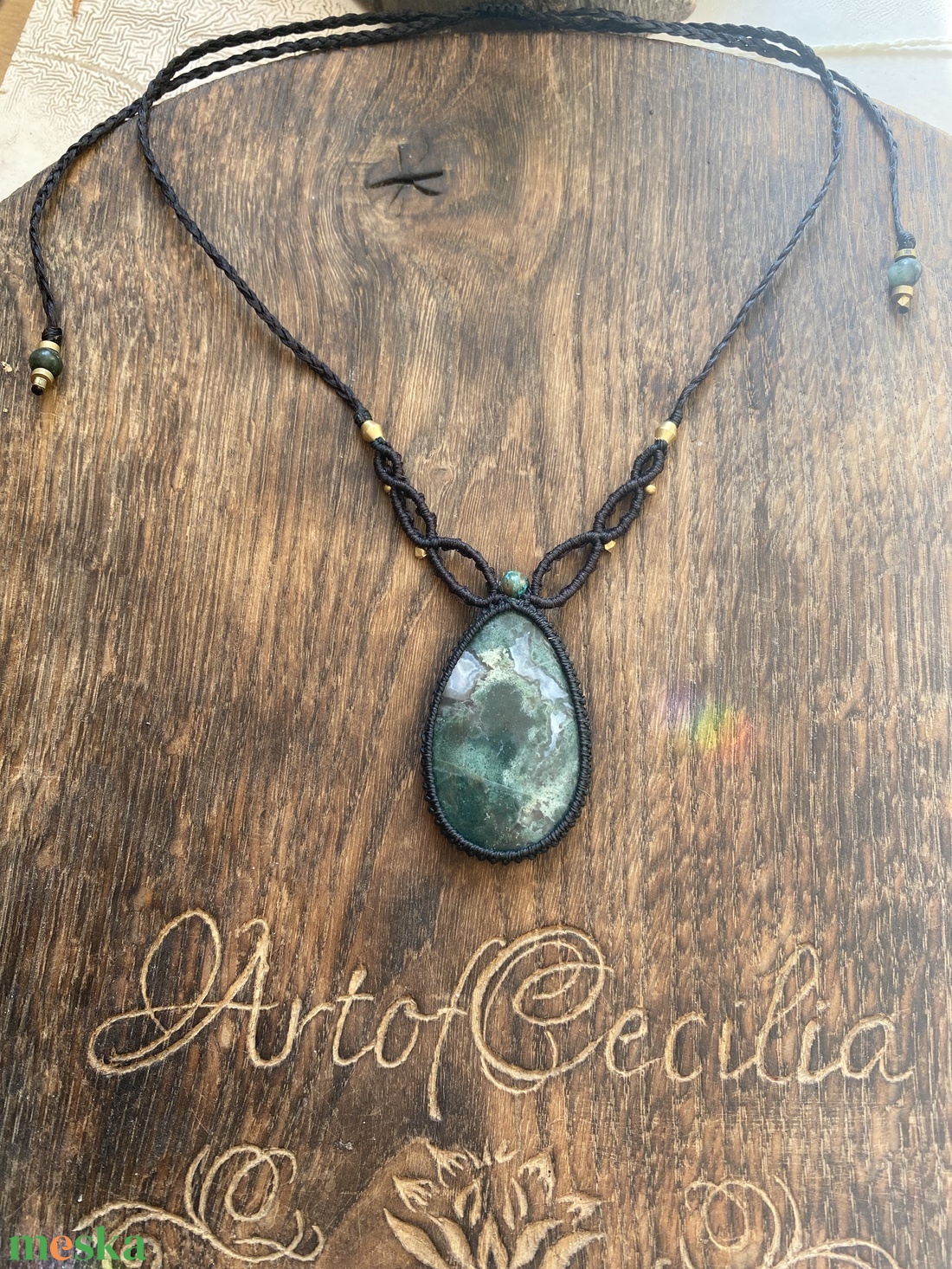 Moha akhát makramé nyaklánc réz gyöngyökkel. Kék fényü leveles labradorit nyakék. Egyedi tündérnyakék. - ékszer - nyaklánc - y nyaklánc - Meska.hu