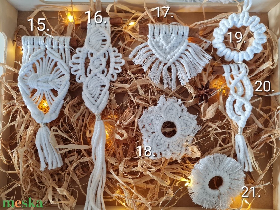 Makramé fahéjas karácsonyfa díszek - karácsony - karácsonyi lakásdekoráció - karácsonyfadíszek - Meska.hu Makramé fahéjas karácsonyfa díszek - karácsony - karácsonyi lakásdekoráció - karácsonyfadíszek - Meska.hu