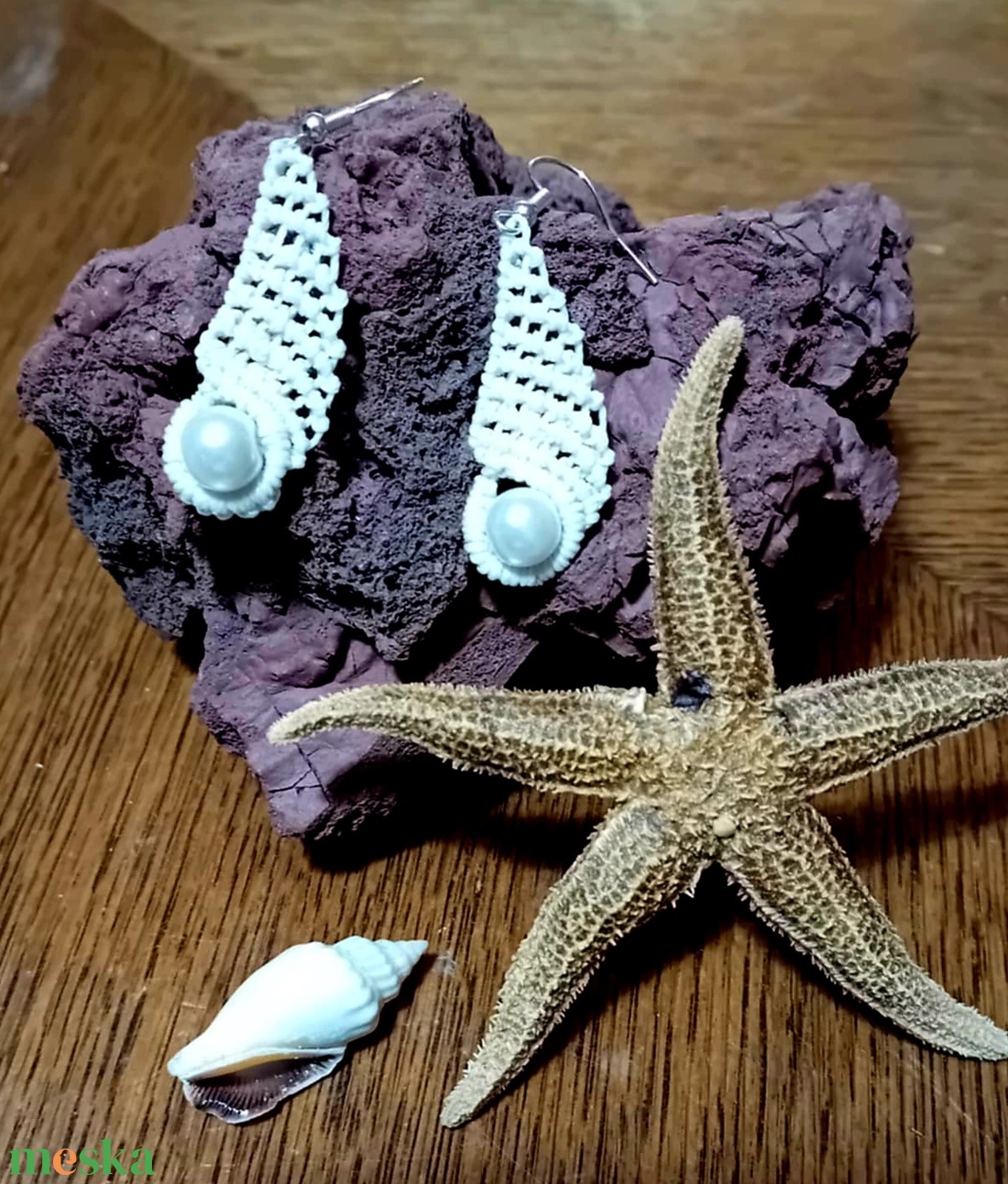 Kagyló mintás makramé fülbevaló - ékszer - fülbevaló - lógó fülbevaló - Meska.hu