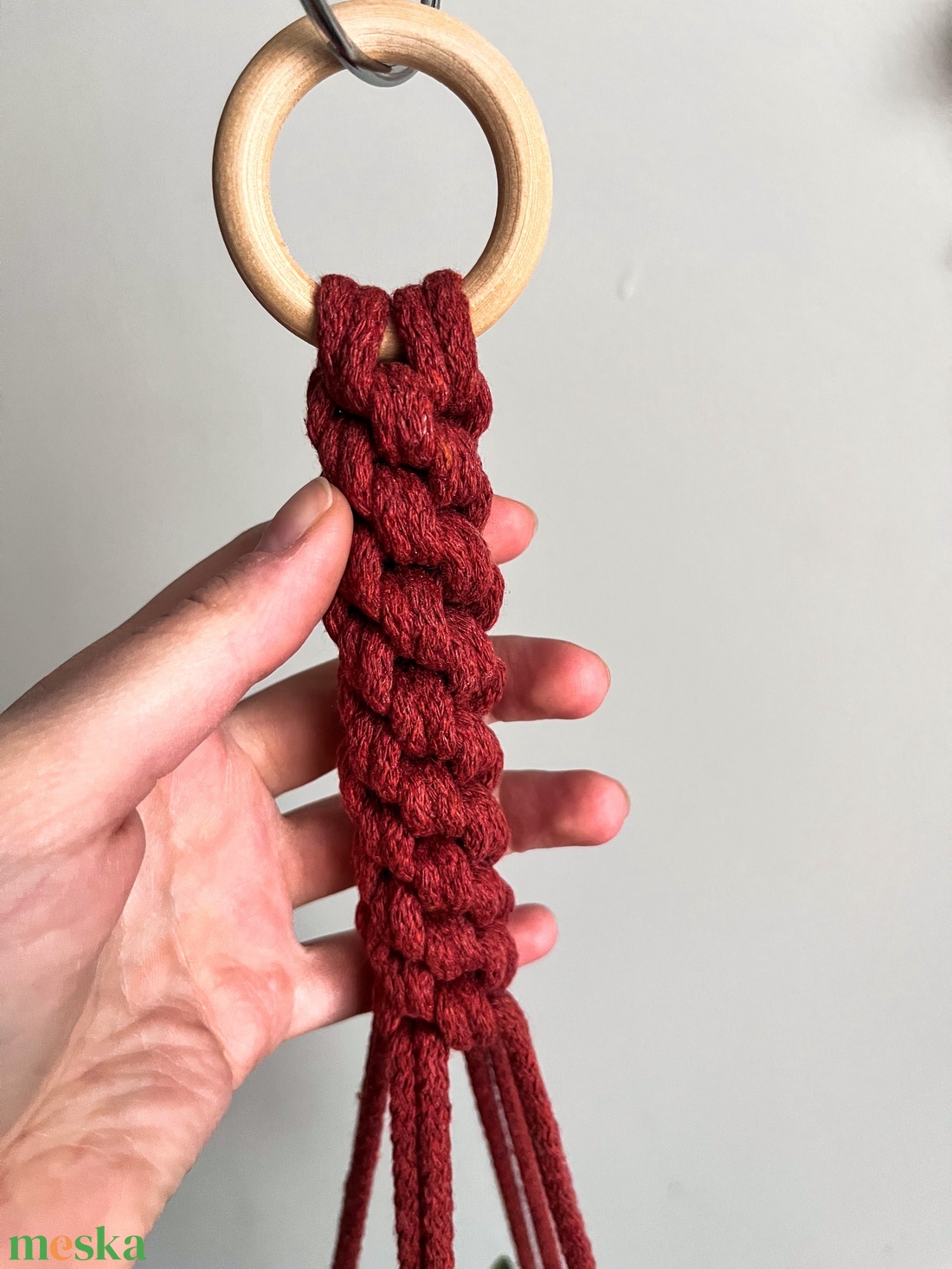 Modern makramé virágtartó, pirosas-téglás fonalból - otthon & életmód - dekoráció - Meska.hu