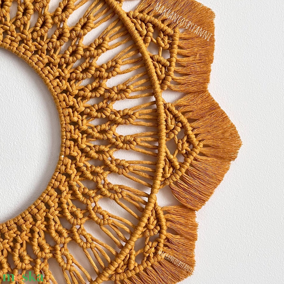 Sárga makramé mandala, felakasztható dekoráció - otthon & életmód - dekoráció - fali és függő dekoráció - falra akasztható dekor - Meska.hu