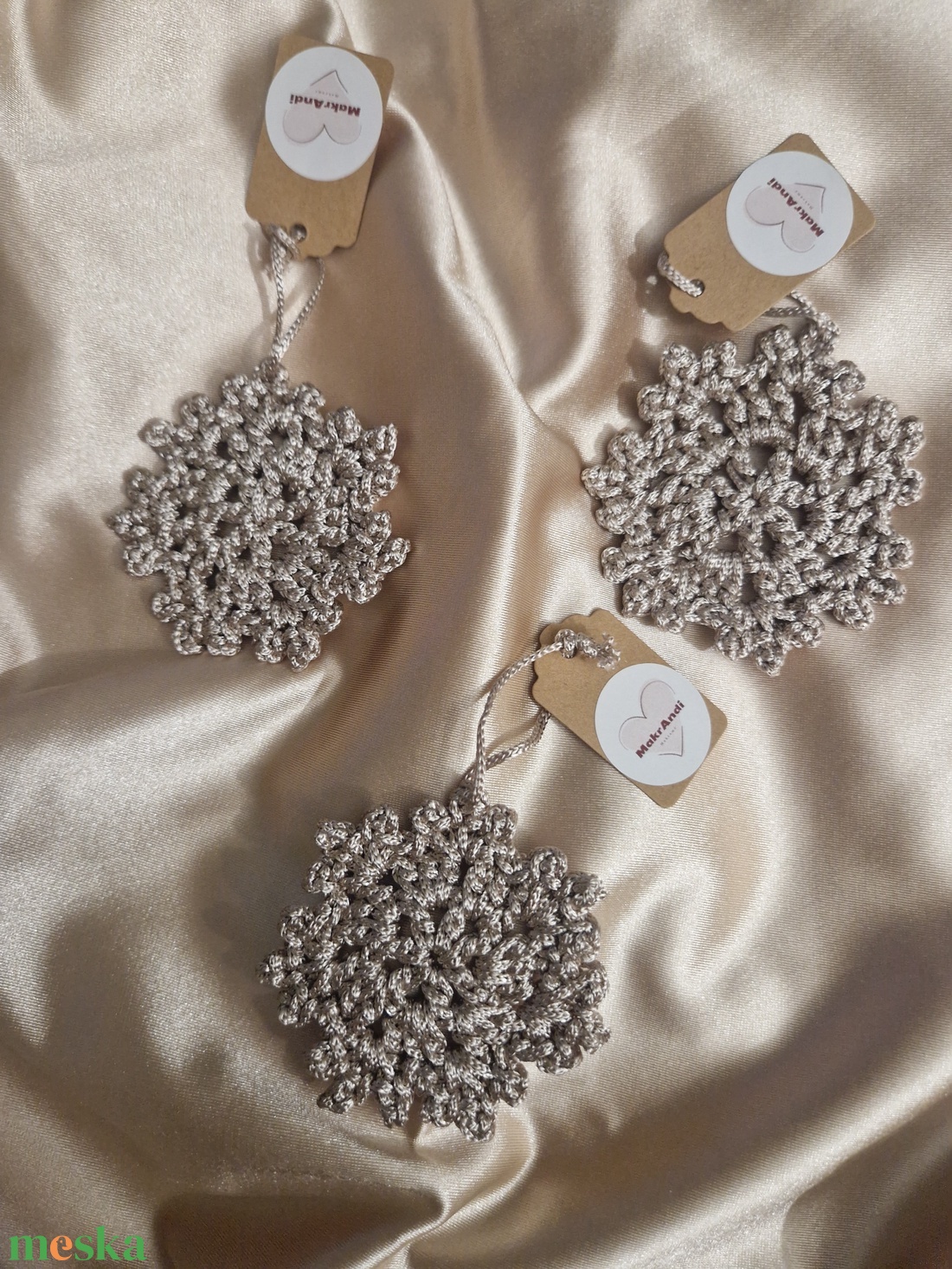 hópihe disz és gyertyatartó, gyertyával - karácsony - karácsonyi lakásdekoráció - karácsonyi lakásdíszek - Meska.hu