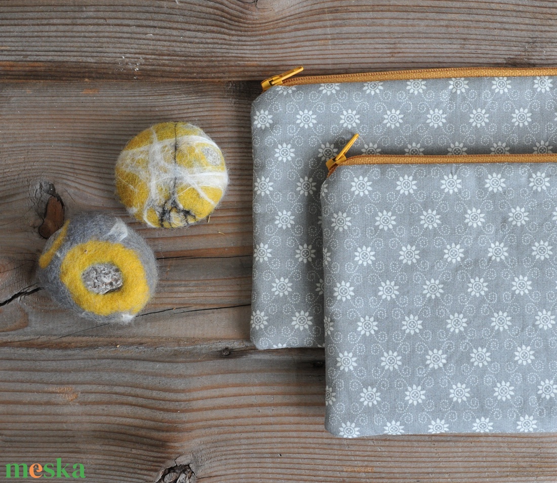 Szürke és okker textil kozmetikai táska, virág mintás neszesszer - táska & tok - neszesszer - Meska.hu Szürke és okker textil kozmetikai táska, virág mintás neszesszer - táska & tok - neszesszer - Meska.hu