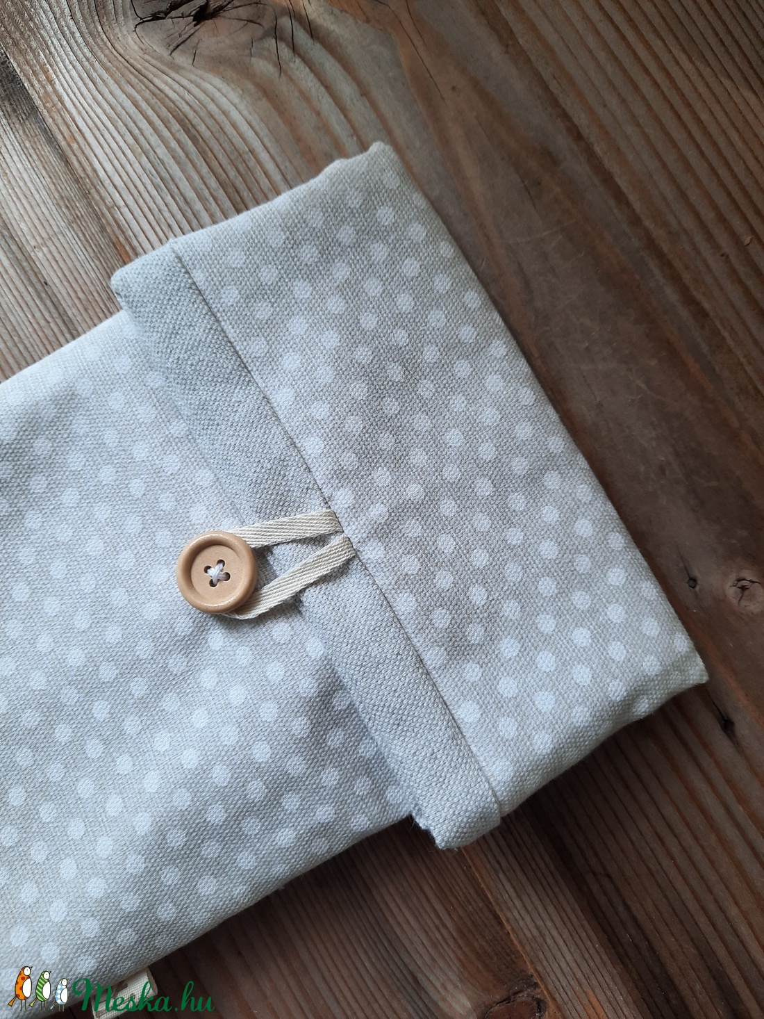Natúr színű vászonzsák fehér pöttyökkel, textil ajándéktasak, ajándéktáska - táska & tok - neszesszer - Meska.hu Natúr színű vászonzsák fehér pöttyökkel, textil ajándéktasak, ajándéktáska - táska & tok - neszesszer - Meska.hu