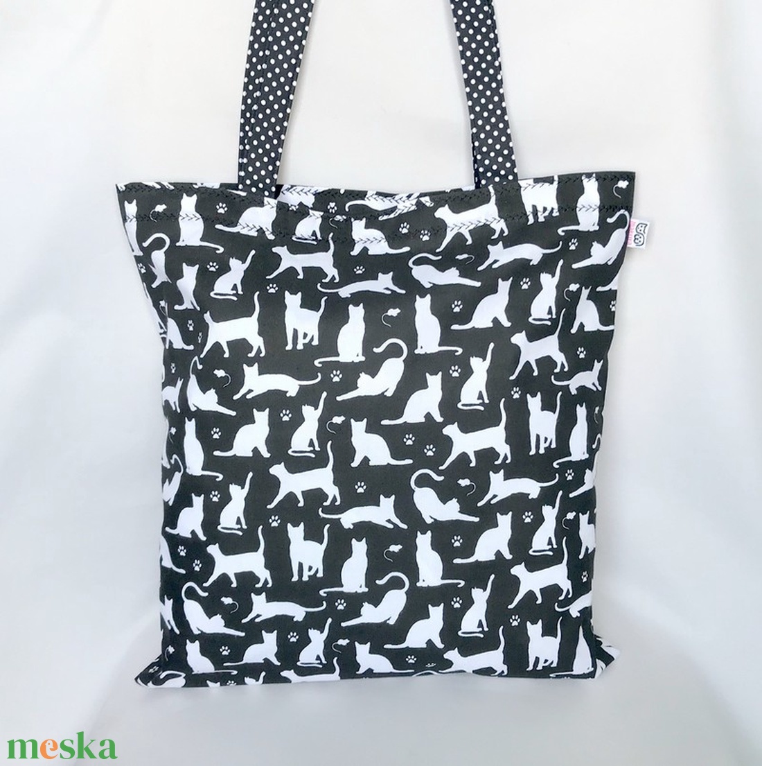 Macsek Fehér Cicás Fekete Szatyor - táska & tok - bevásárlás & shopper táska - shopper, textiltáska, szatyor - Meska.hu Macsek Fehér Cicás Fekete Szatyor - táska & tok - bevásárlás & shopper táska - shopper, textiltáska, szatyor - Meska.hu