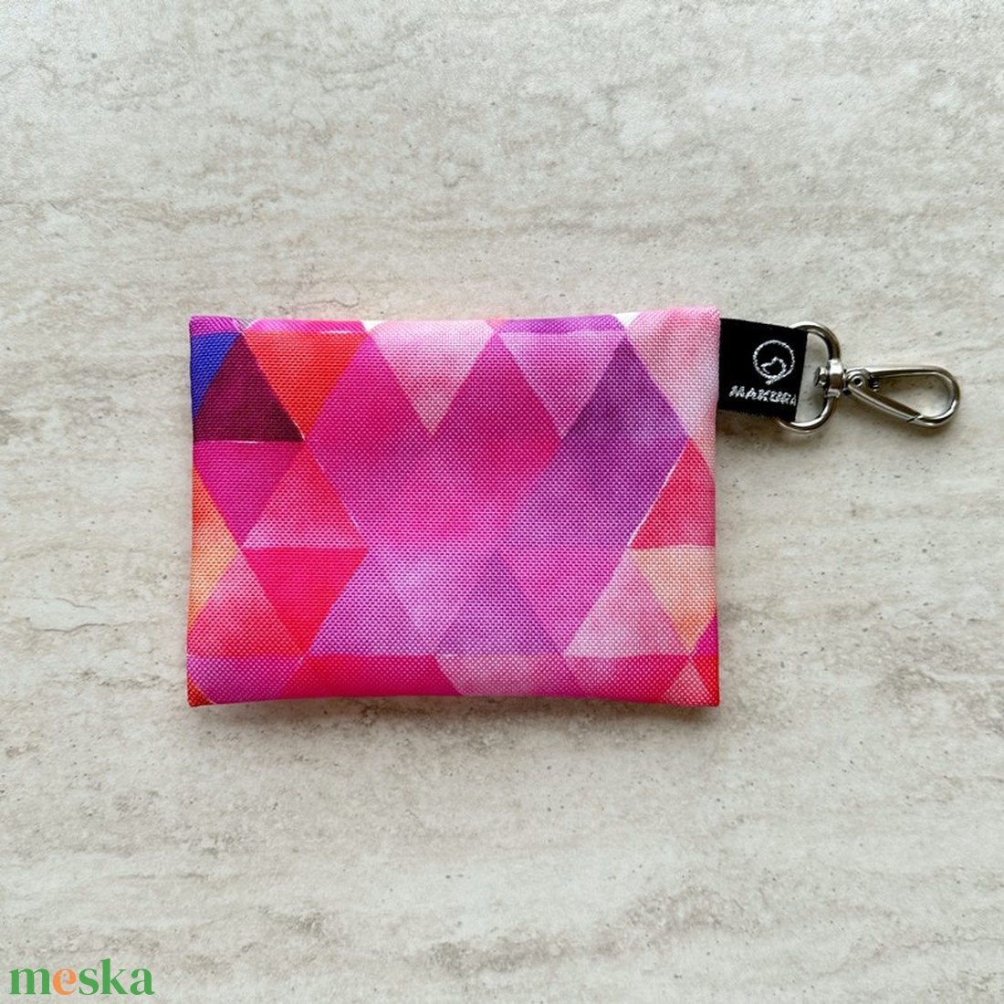Karabineres Vízálló Mini Neszesszer Pink Háromszögek - táska & tok - neszesszer - Meska.hu Karabineres Vízálló Mini Neszesszer Pink Háromszögek - táska & tok - neszesszer - Meska.hu