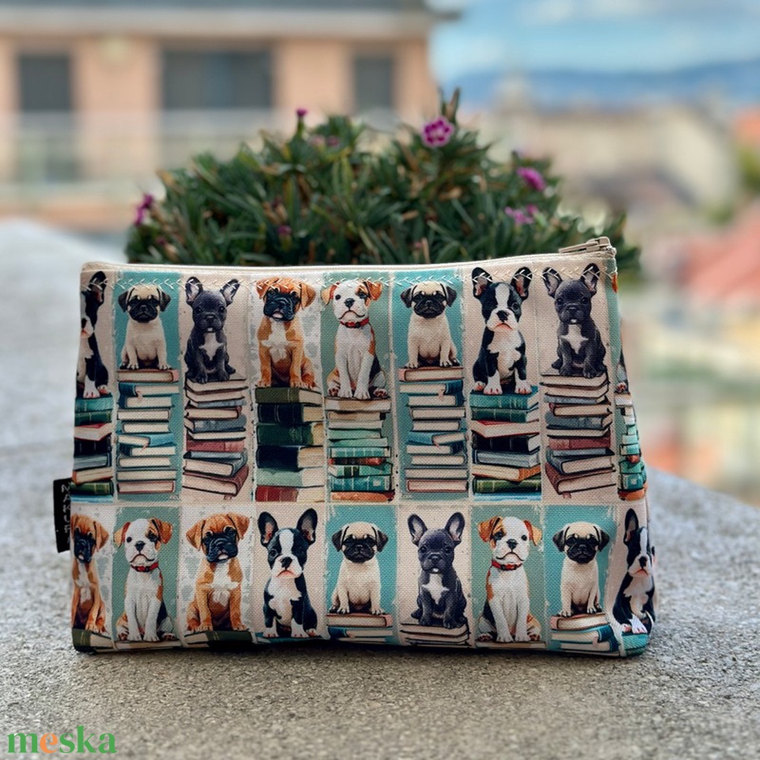 Nagyméretű Vízálló Neszesszer Könyves Kutyás  - táska & tok - neszesszer - Meska.hu