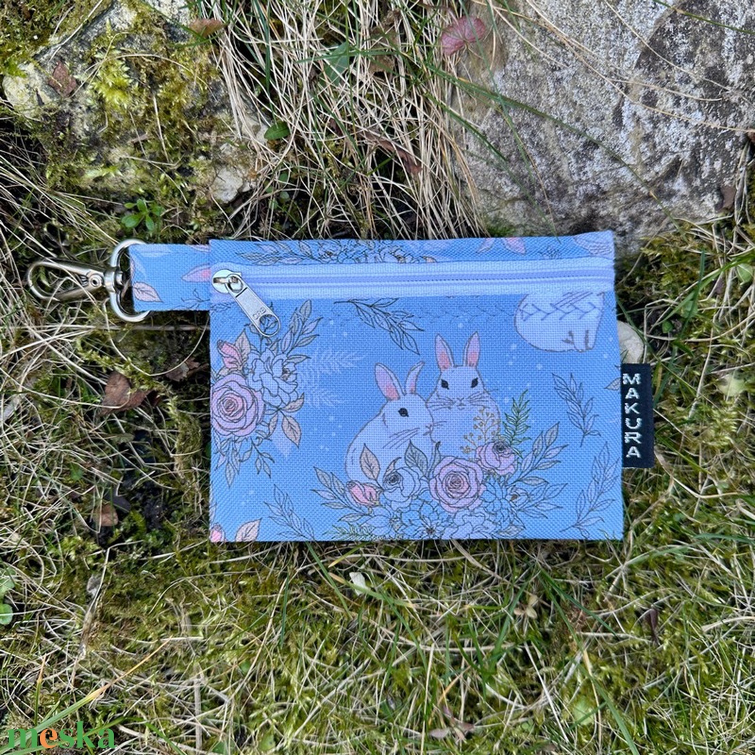 Karabineres Vízálló Mini Neszesszer Kék Nyuszis - táska & tok - neszesszer - Meska.hu