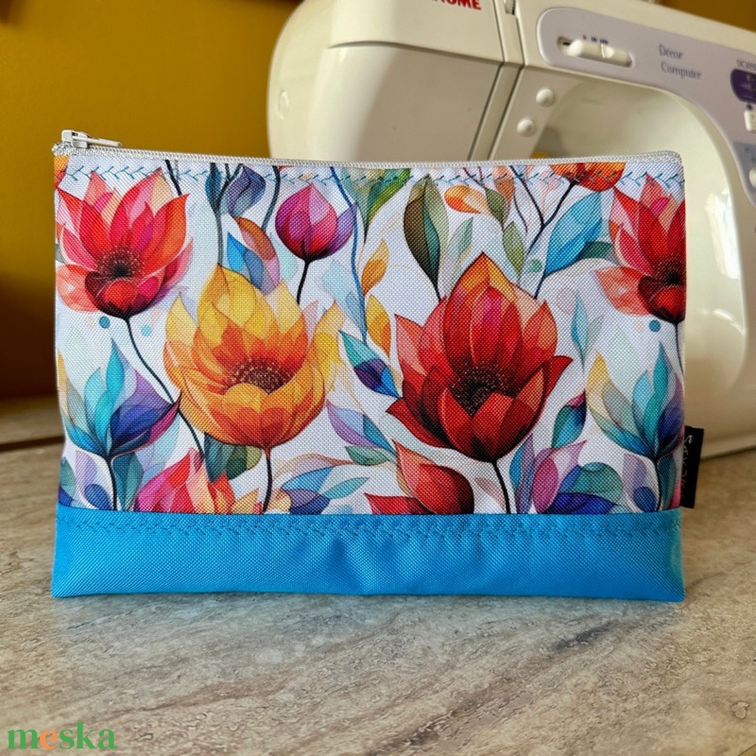 Nagyméretű Vízálló Neszesszer Modern Tulipánok - táska & tok - neszesszer - Meska.hu