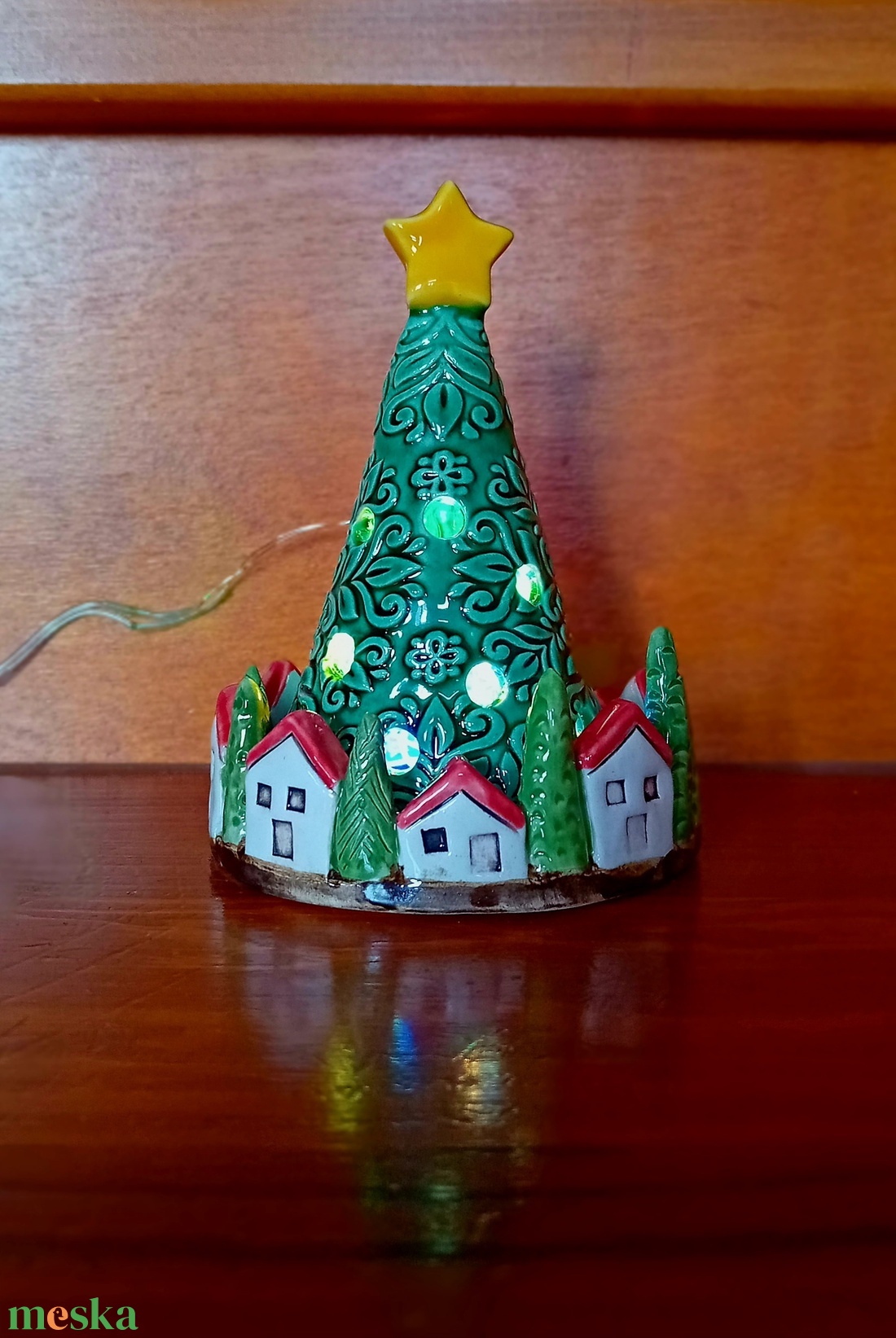 Kerámia mécses, fenyőfa házakkal - esküvő - dekoráció - asztaldísz - Meska.hu