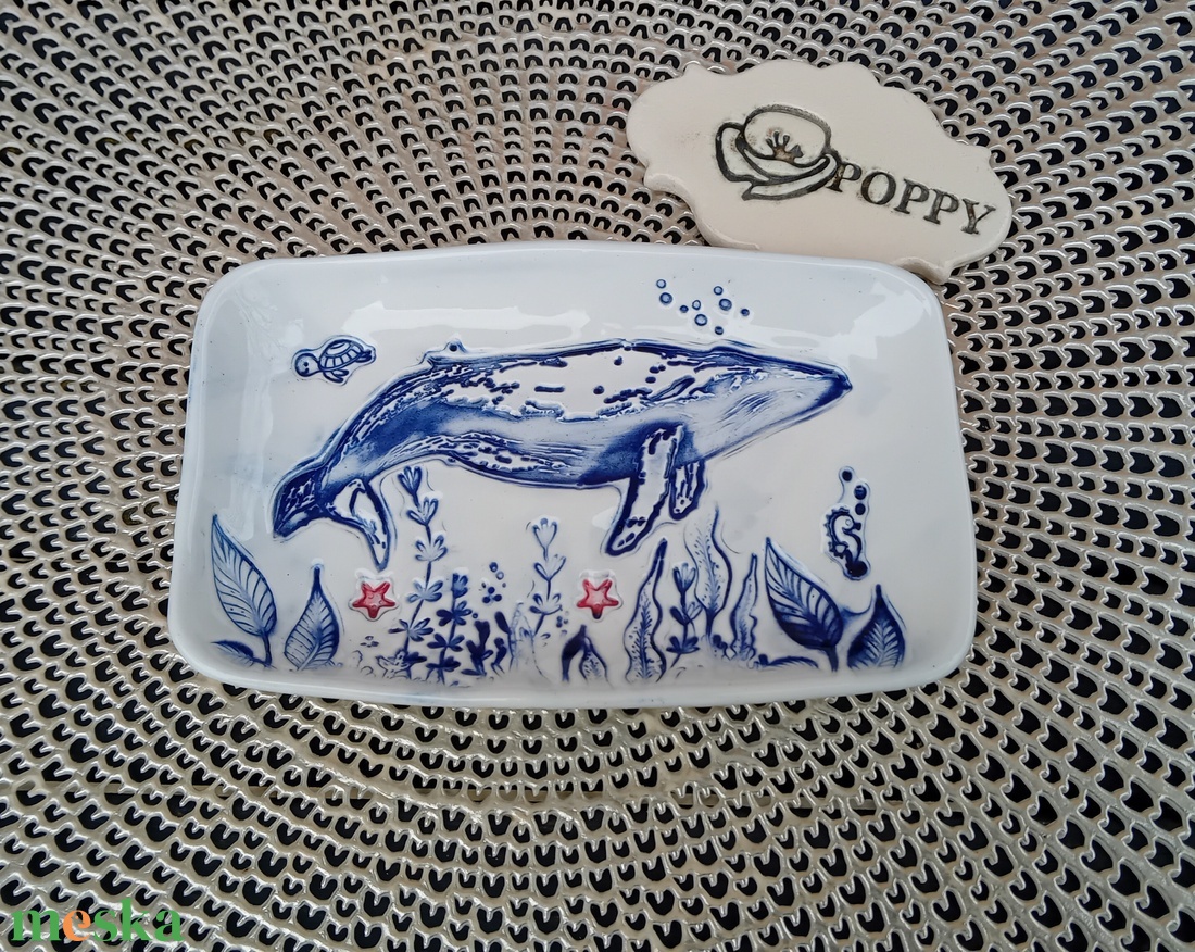 Bálna mintás kerámia tálka, kék-fehér, szögletes - ékszer - ékszertartó - ékszertartó tál - Meska.hu