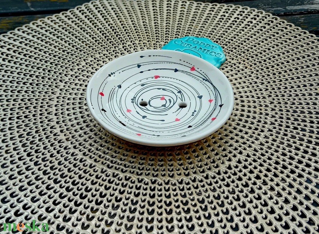 Vonal és szív mintás  kerámia szappantartó - otthon & életmód - fürdőszoba - szappantartó - Meska.hu