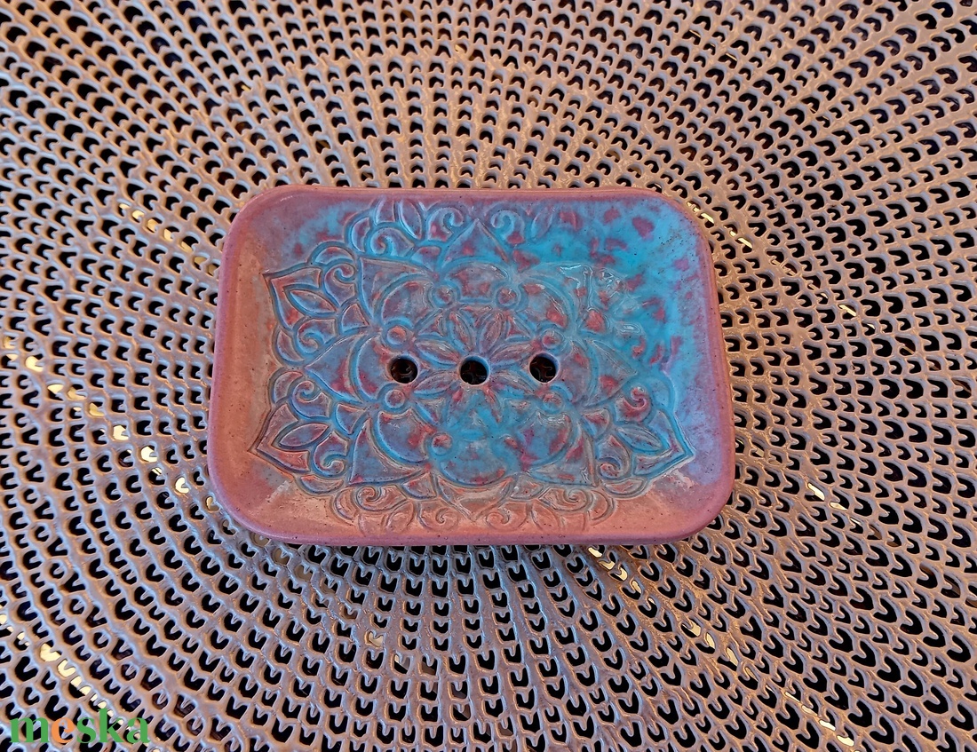 Mandala mintájú kerámia szappantartó, türkiz-rózsaszín - otthon & életmód - fürdőszoba - szappantartó - Meska.hu