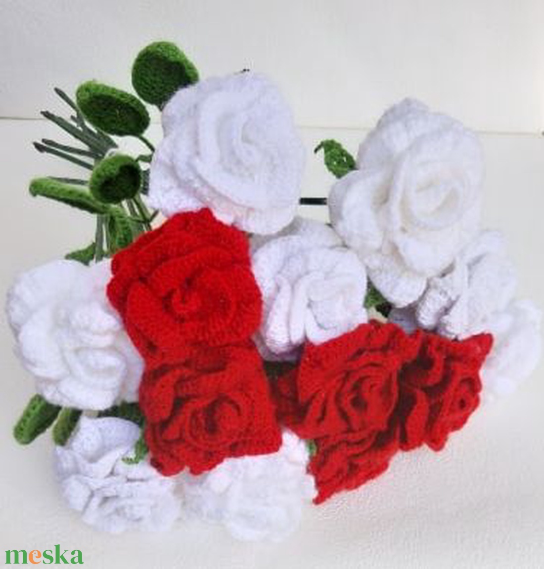 Horgolt színes rózsa 11 darabos - otthon & lakás - dekoráció - virágdísz és tartó - csokor & virágdísz - Meska.hu