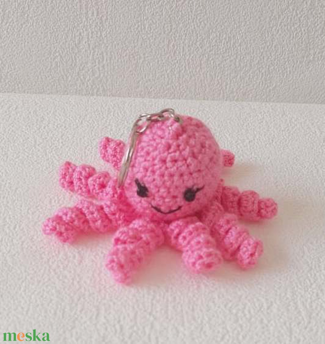 Horgolt rózsaszín polip kulcstartó, táskadísz - táska & tok - kulcstartó & táskadísz - kulcstartó - Meska.hu