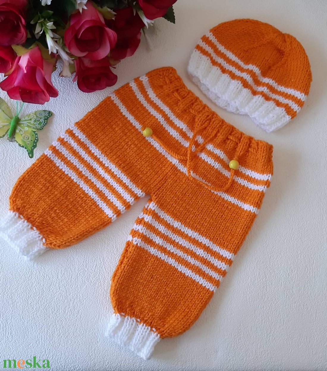 Kötött narancssárga  nadrág sapival (0- 3 hó.) babáknak - ruha & divat - babaruha & gyerekruha - babafotózási ruha és kellék - Meska.hu