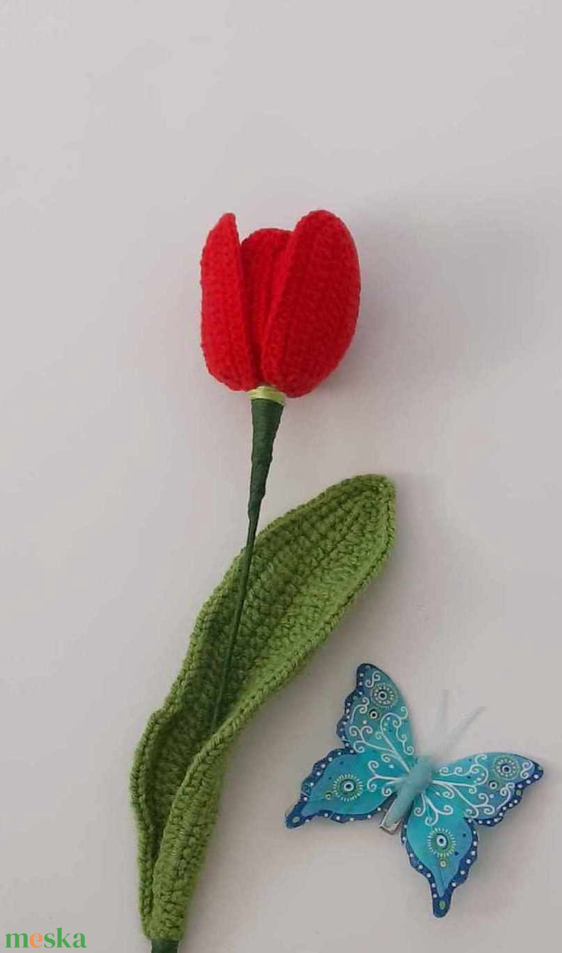 Horgolt piros tulipán Anyák napjára - otthon & lakás - dekoráció - virágdísz és tartó - csokor & virágdísz - Meska.hu