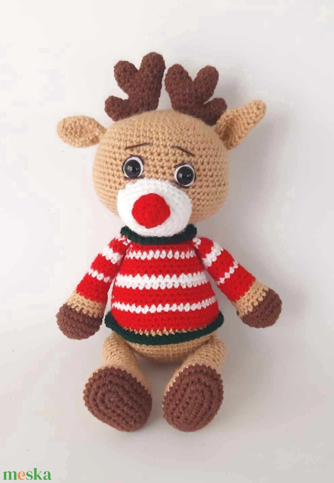 Piros pulcsis horgolt szarvas - otthon & életmód - dekoráció - dísztárgy - Meska.hu