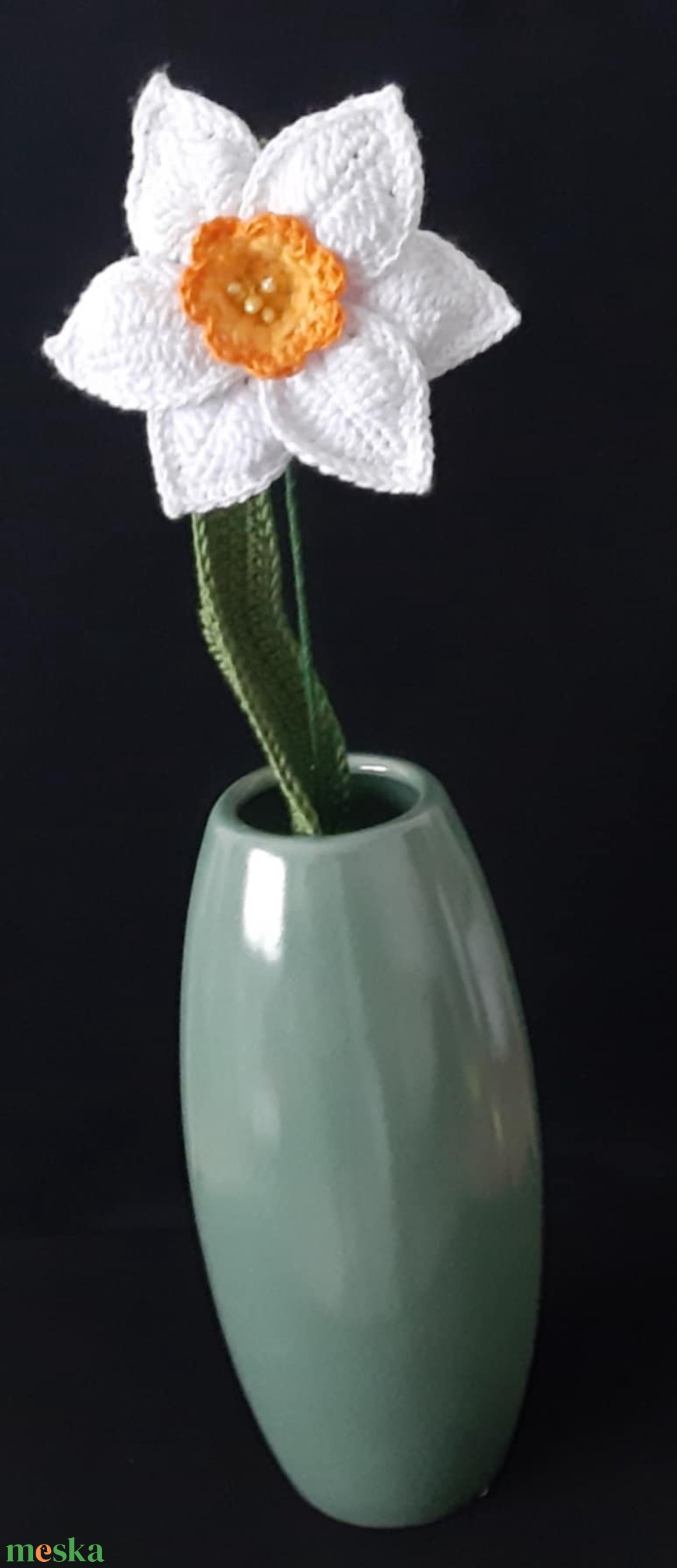 Horgolt nárcisz - Nők napjára, Anyák napjára - otthon & életmód - virágdekoráció - virágok - szálas virág - Meska.hu
