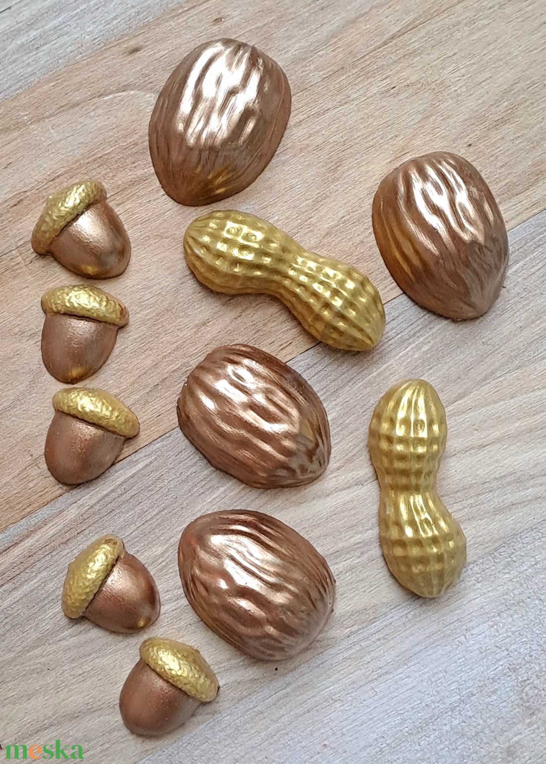 Fémes termés válogatás kerámiaporból � Őszi/Téli dekorációs kellék szett (11 db) bronz és arany színben - karácsony - karácsonyi lakásdekoráció - karácsonyi manók, figurák - Meska.hu
