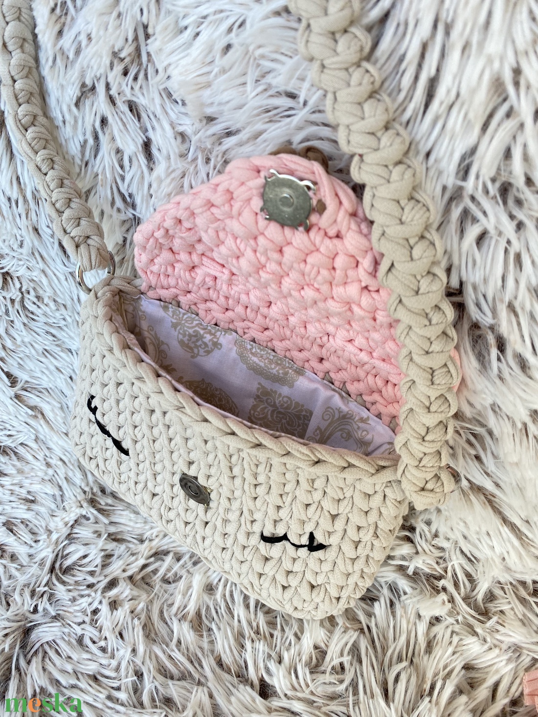 Rókalány horgolt crossbody táska kislányoknak - táska & tok - kézitáska & válltáska - válltáska - Meska.hu Rókalány horgolt crossbody táska kislányoknak - táska & tok - kézitáska & válltáska - válltáska - Meska.hu