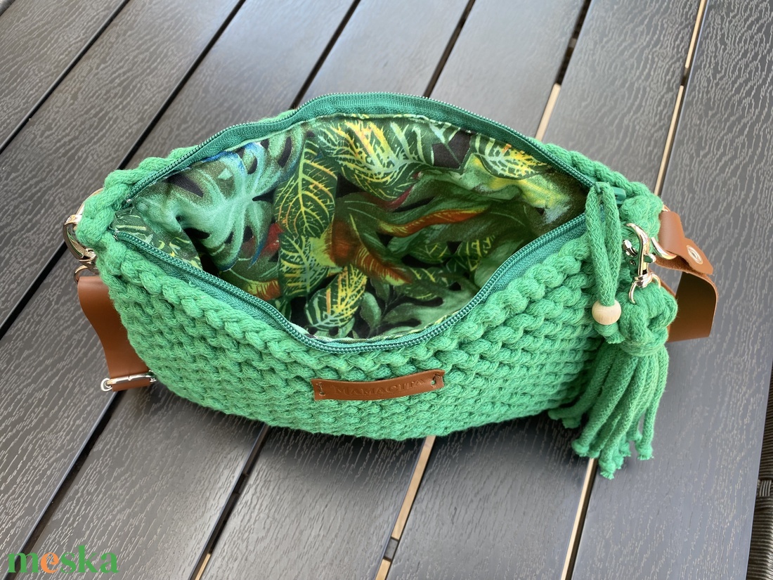 Amaya zöld kötött crossbody táska - táska & tok - kézitáska & válltáska - vállon átvethető táska - Meska.hu Amaya zöld kötött crossbody táska - táska & tok - kézitáska & válltáska - vállon átvethető táska - Meska.hu
