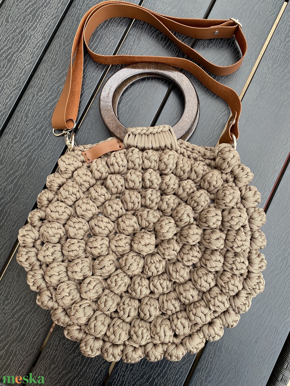 Esperanza horgolt kézi- és crossbody táska fa füllel, bőrpánttal - táska & tok - kézitáska & válltáska - válltáska - Meska.hu Esperanza horgolt kézi- és crossbody táska fa füllel, bőrpánttal - táska & tok - kézitáska & válltáska - válltáska - Meska.hu