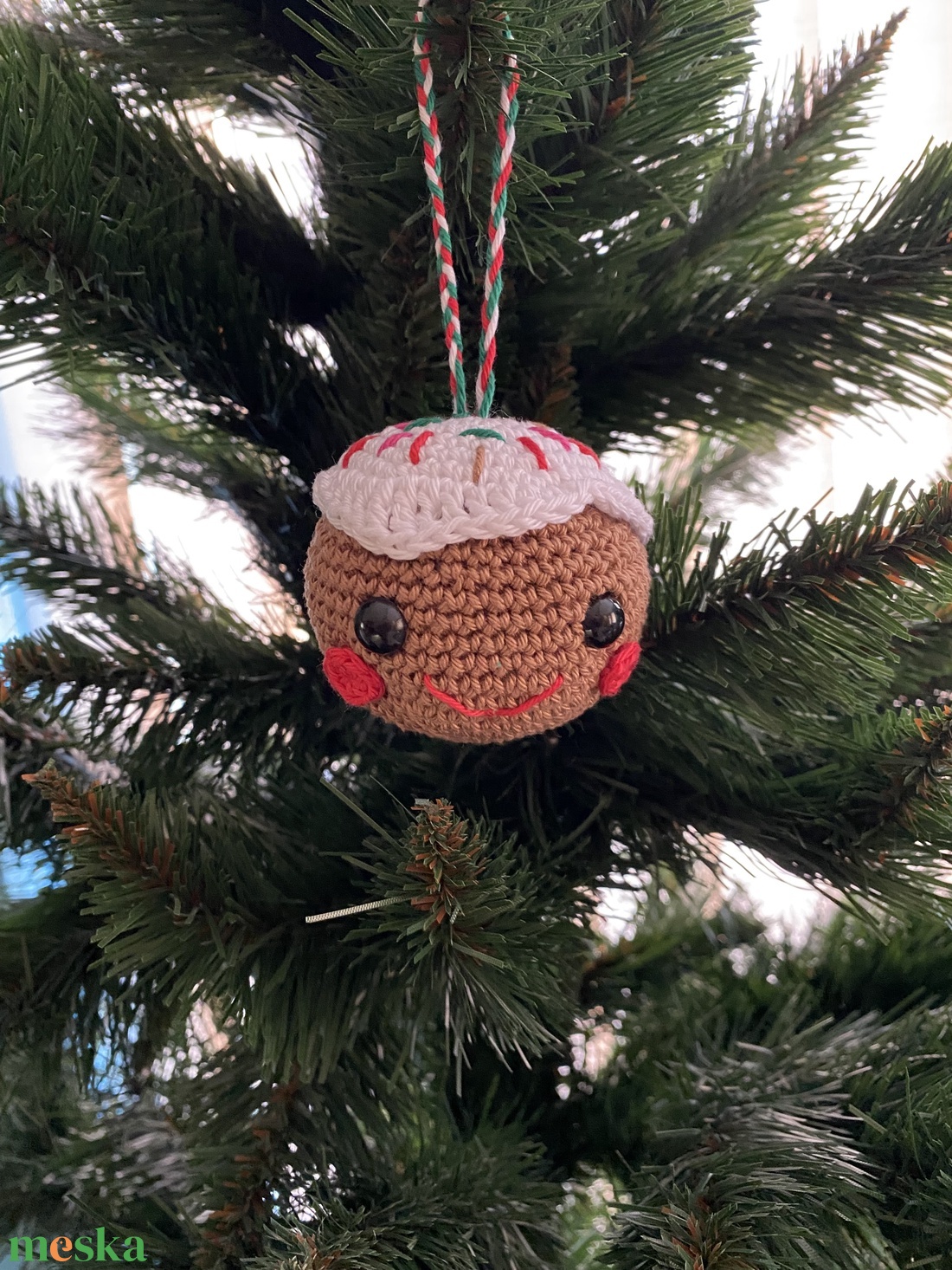 Horgolt karácsonyi díszek, Mézike és angyalkás dísz - karácsony - karácsonyi lakásdekoráció - karácsonyfadíszek - Meska.hu