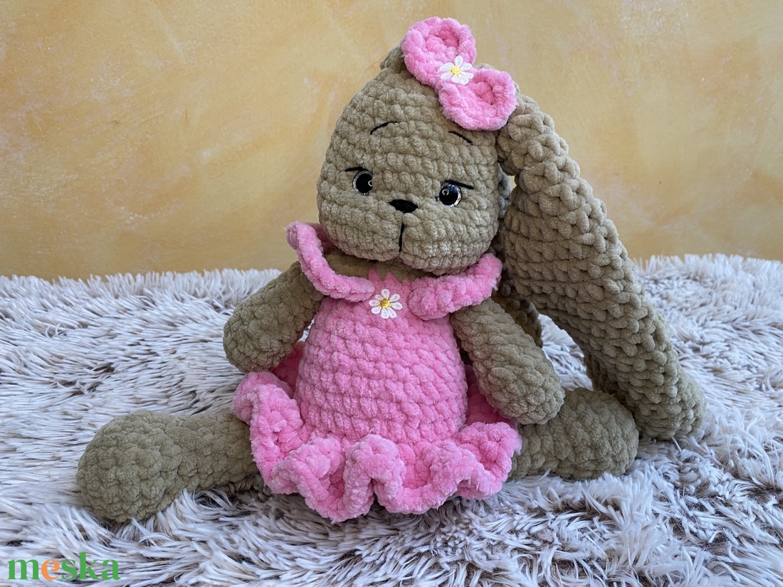 Bella plüss horgolt balerina nyuszi, névreszóló, világítós - játék & sport - plüssállat & játékfigura - nyuszi - Meska.hu