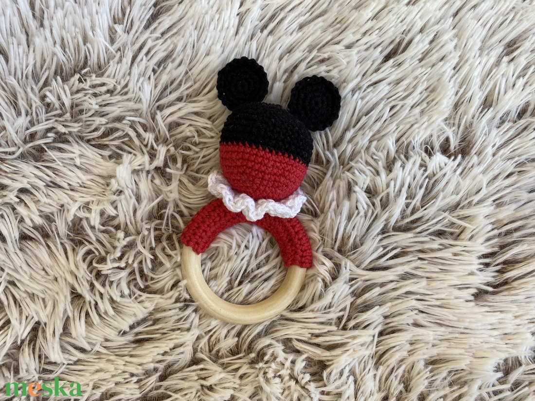 Horgolt Minnie vagy Mickey csörgő, rágóka - játék & sport - 3 éves kor alattiaknak - csörgő - Meska.hu Horgolt Minnie vagy Mickey csörgő, rágóka - játék & sport - 3 éves kor alattiaknak - csörgő - Meska.hu