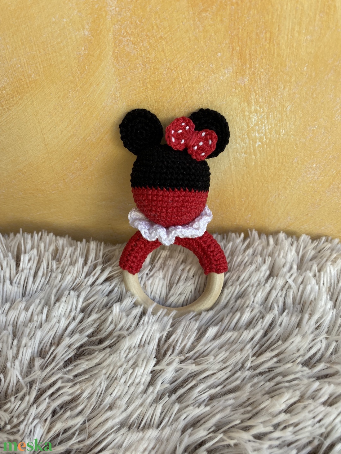 Horgolt Minnie vagy Mickey csörgő, rágóka - játék & sport - 3 éves kor alattiaknak - csörgő - Meska.hu Horgolt Minnie vagy Mickey csörgő, rágóka - játék & sport - 3 éves kor alattiaknak - csörgő - Meska.hu