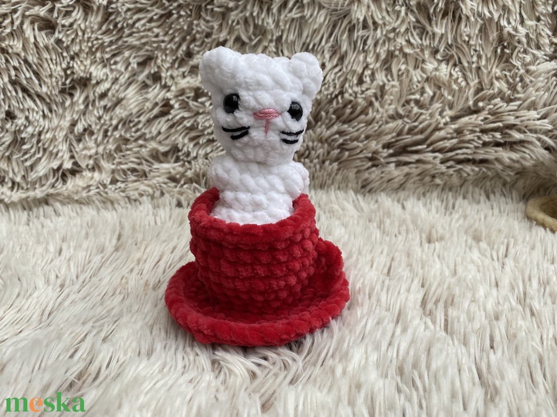 Horgolt bögrés cica, pop up, felugró cica - játék & sport - plüssállat & játékfigura - cica - Meska.hu