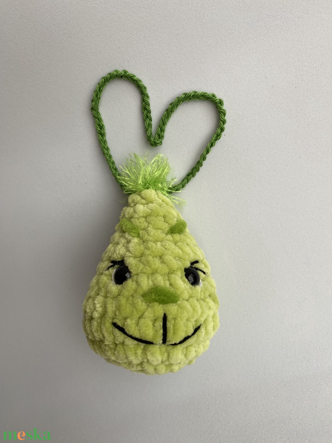 Horgolt Grincs karácsonyfadísz, kulcstartó vagy táskadísz - karácsony - karácsonyi lakásdekoráció - karácsonyfa, grincsfa - Meska.hu