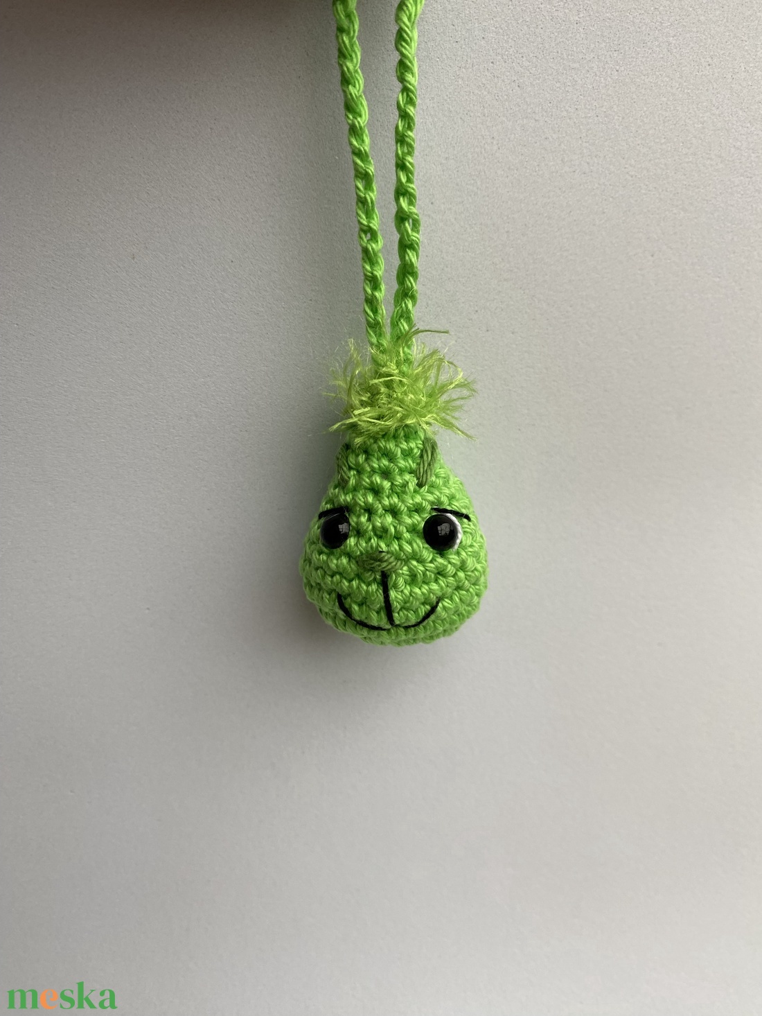 Horgolt Grincs karácsonyfadísz, kulcstartó vagy táskadísz - karácsony - karácsonyi lakásdekoráció - karácsonyfa, grincsfa - Meska.hu