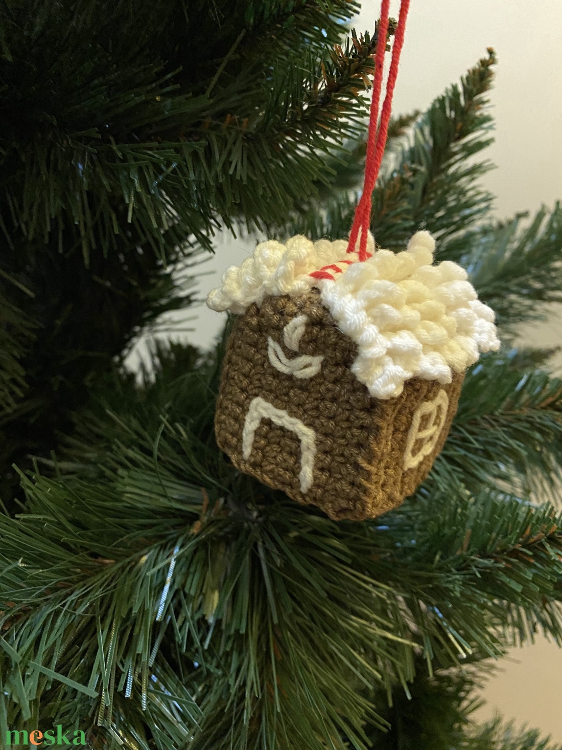 Horgolt karácsonyi díszek, mézeskalács házikó - karácsony - karácsonyi lakásdekoráció - karácsonyi falu, házikó - Meska.hu