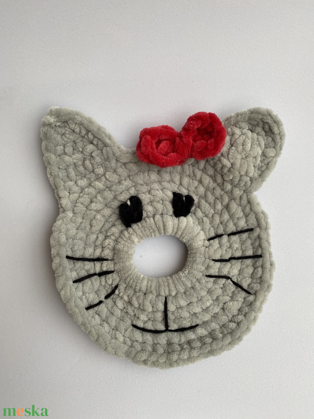 Kis figyelem, nagy mosoly! Horgolt kamerabarátok (oroszlán vagy cica) - baba - mama - babafotózás - babafotózási kellékek - Meska.hu