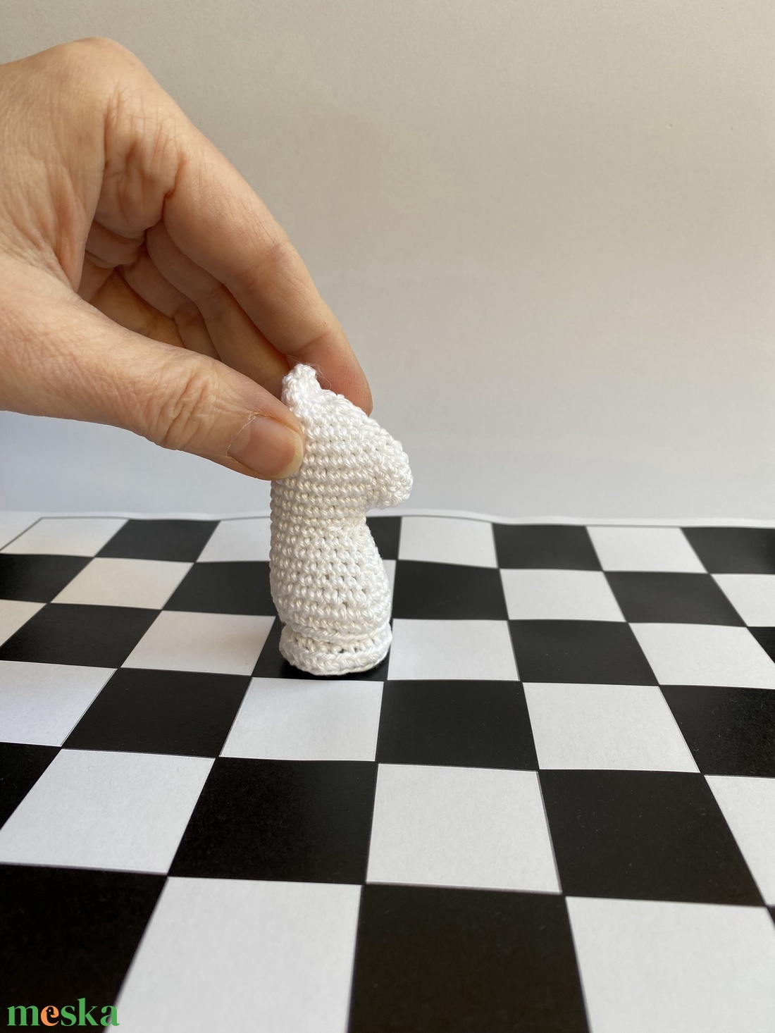 Horgolt sakk - Ló, Vezér vagy Gyalog sakkfigura - játék & sport - táblajáték és kártyajáték - sakk - Meska.hu