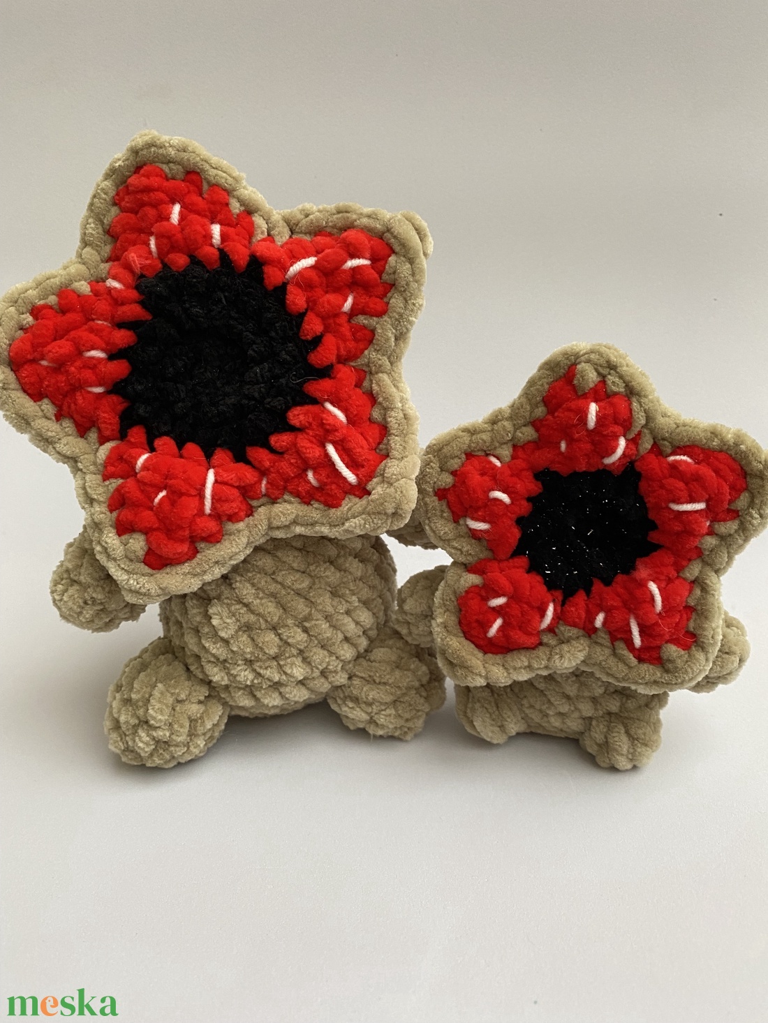 Stranger Things Demogorgon páros, horgolt plüss - játék & sport - plüssállat & játékfigura - más figura - Meska.hu