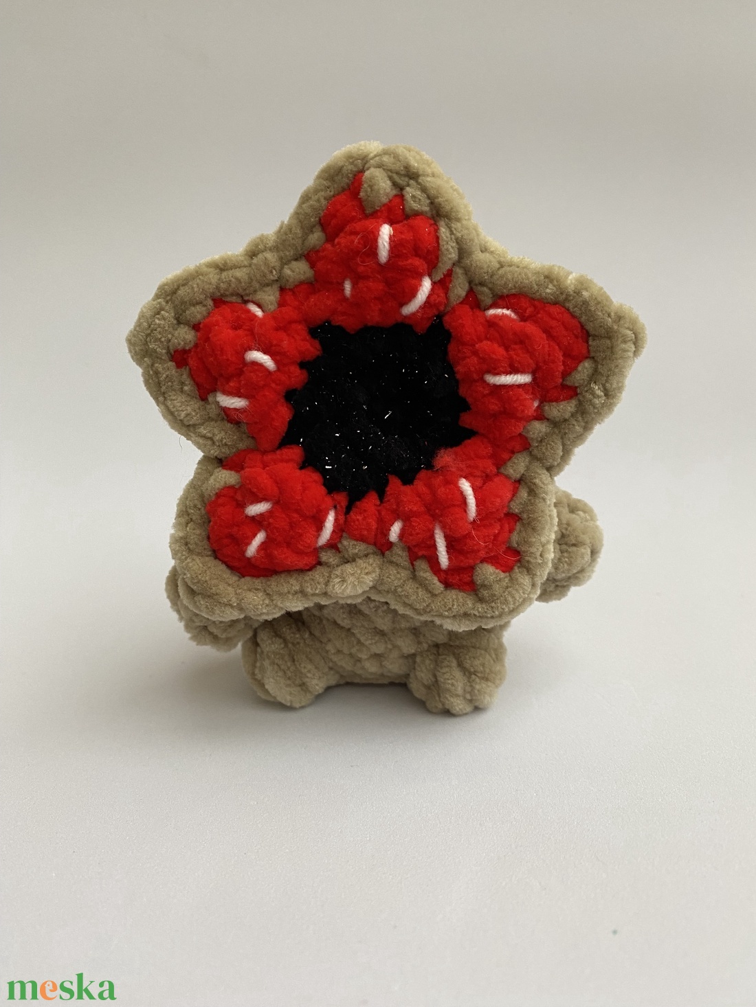 Stranger Things Demogorgon páros, horgolt plüss - játék & sport - plüssállat & játékfigura - más figura - Meska.hu