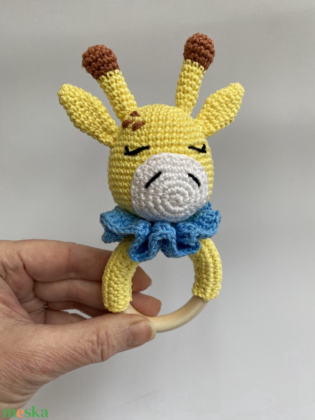 Horgolt zsiráf csörgő, rágóka - baba - mama - baba játékok - csörgő - Meska.hu