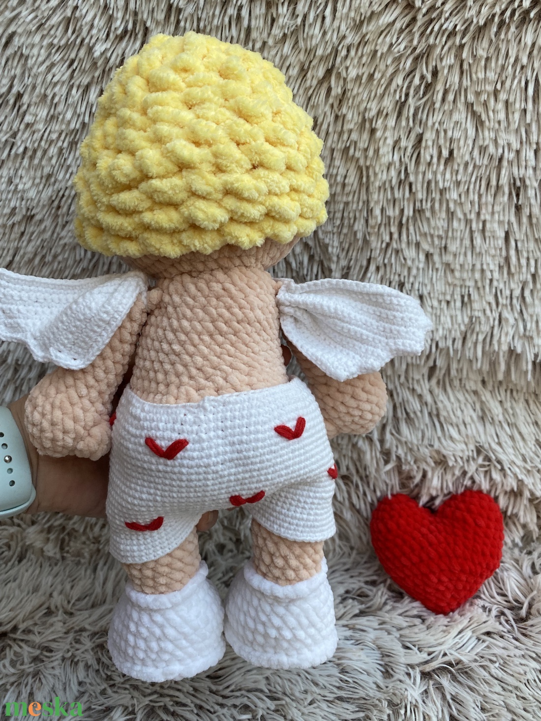 Kézzel horgolt huncut mosolyú csibész Cupido - játék & sport - plüssállat & játékfigura - ember - Meska.hu