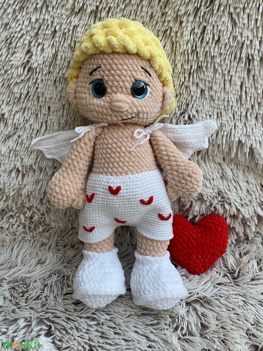 Kézzel horgolt huncut mosolyú csibész Cupido - játék & sport - plüssállat & játékfigura - ember - Meska.hu