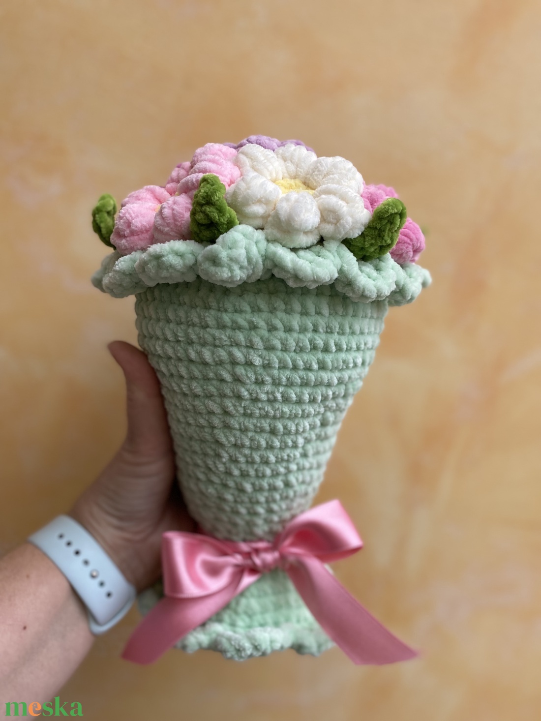 Kézzel horgolt virágcsokor tavaszi hangulatú (névreszóló) 30 cm - otthon & életmód - virágdekoráció - virágok - virágcsokor - Meska.hu