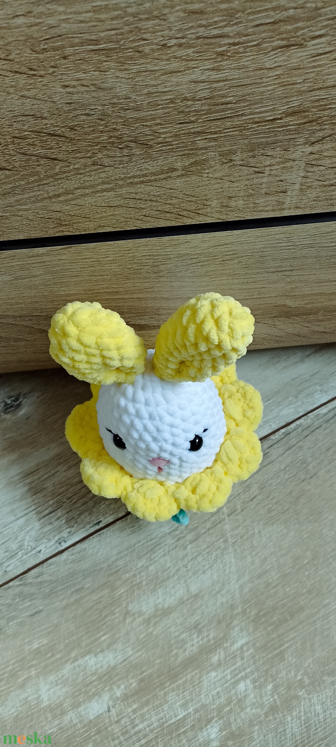 Horgolt amigurumi nyuszi, tojásban-húsvétra - játék & sport - plüssállat & játékfigura - boci, tehén - Meska.hu