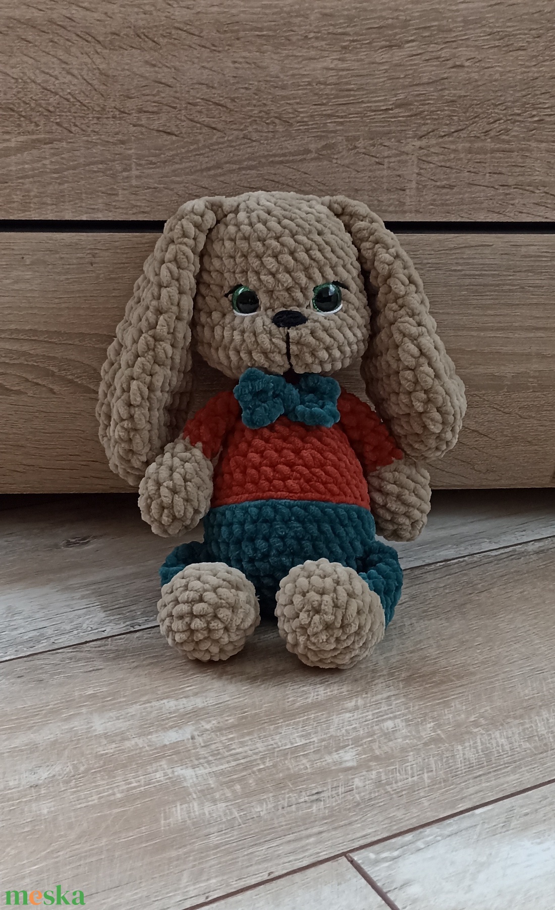 Horgolt amigurumi nyakkendős nyuszi  - játék & sport - plüssállat & játékfigura - nyuszi - Meska.hu
