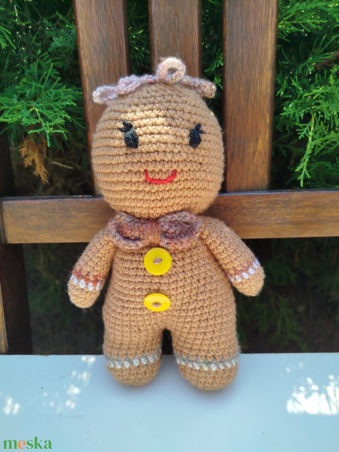 Amigurumi mézike, karácsonyi asztaldísz - otthon & életmód - dekoráció - asztal és polc dekoráció - asztaldísz - Meska.hu