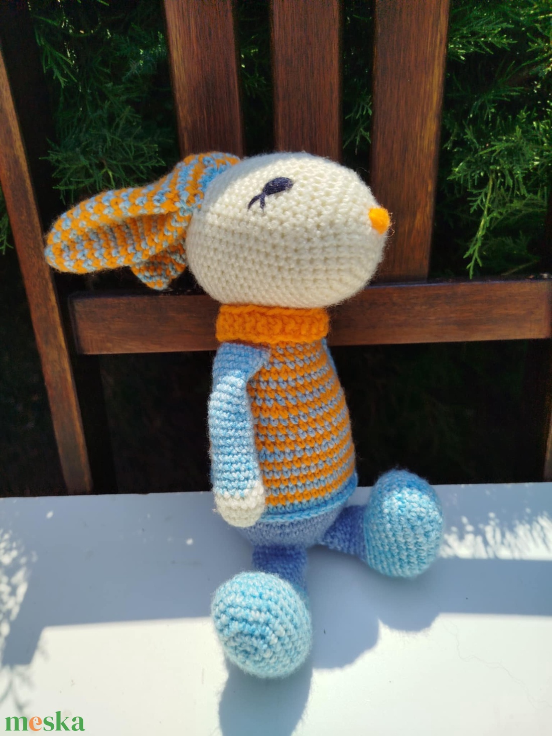 Amigurumi nyuszika, amigurumi figura, amigurumi állatka - otthon & életmód - dekoráció - asztal és polc dekoráció - asztaldísz - Meska.hu