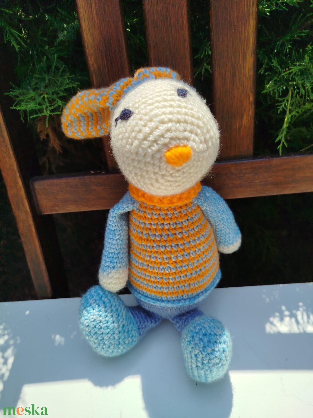 Amigurumi nyuszika, amigurumi figura, amigurumi állatka - otthon & életmód - dekoráció - asztal és polc dekoráció - asztaldísz - Meska.hu